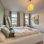 Urban Living - Apt 10